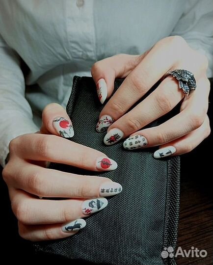 Нужна модель на маникюр