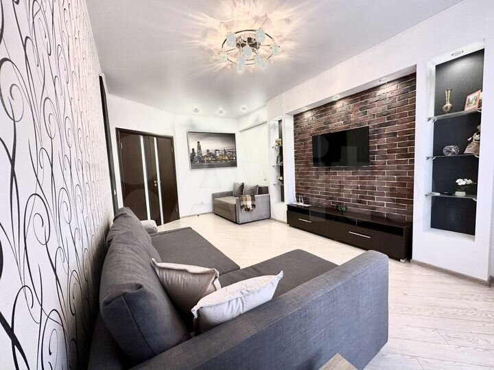 2-к. квартира, 65 м², 14/16 эт.