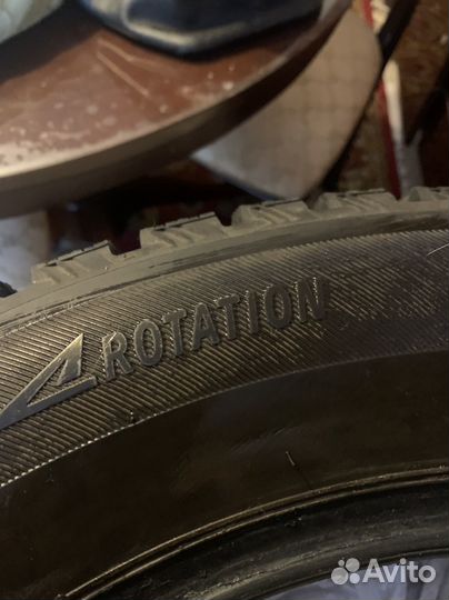 Bridgestone Blizzak Spike-01 215/65 R16 100T