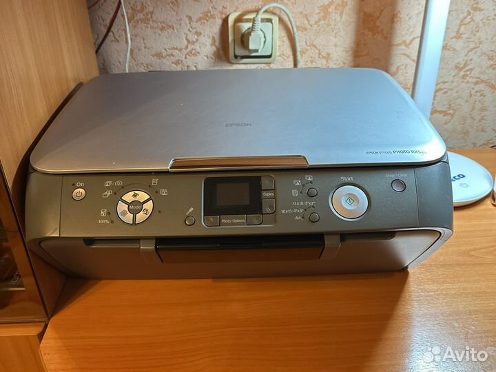 Принтер-сканер Epson stulus Photo RX520