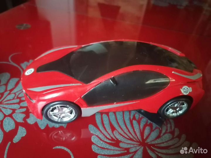 Машина с музыкой и светом