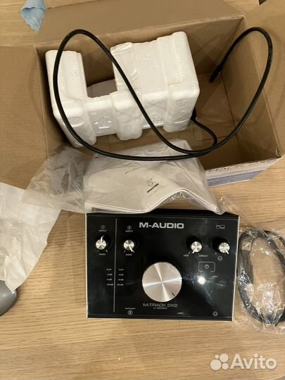 Звуковая карта m audio 2x2