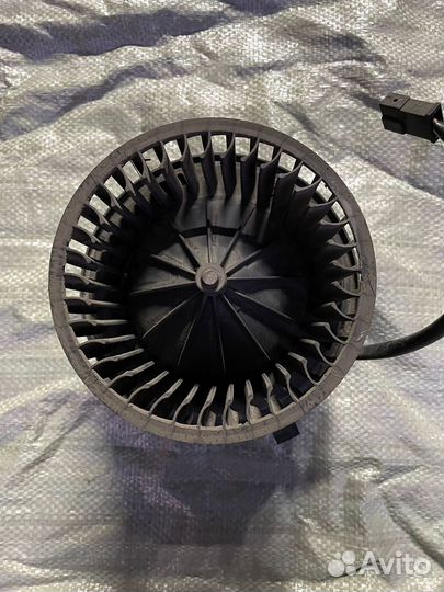 Моторчик печки VW Passat B3 1989г