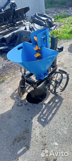 Картофелесажалка Пахарь ксм-1 2021