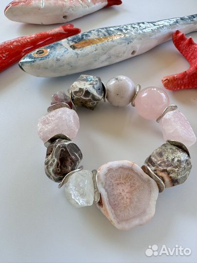 Женский браслет из натуральных камней