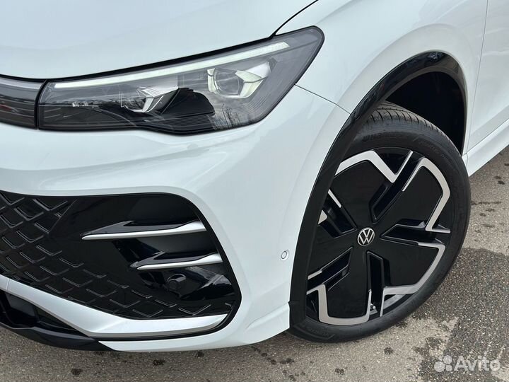 Volkswagen Tiguan L 2.0 AMT, 2024, 50 км