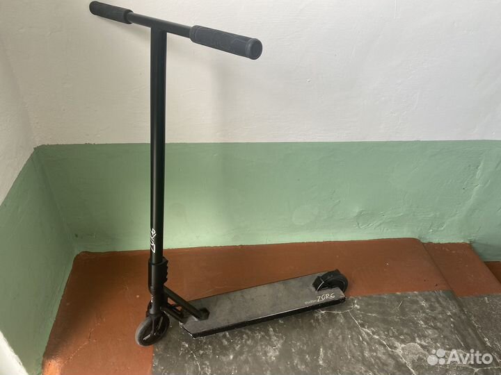 Трюковой самокат tech team zorg