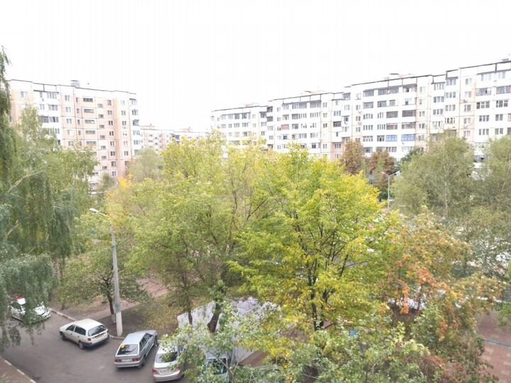 3-к. квартира, 60 м², 4/10 эт.