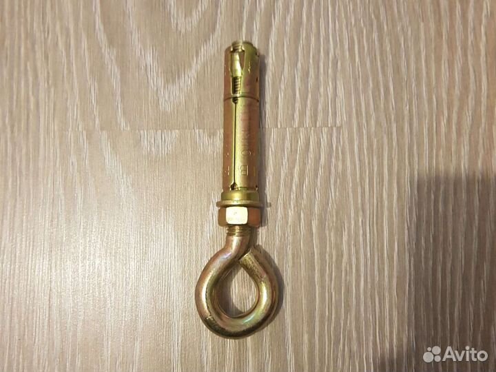 Анкерный болт