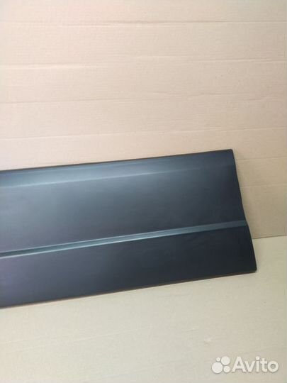 Накладка передней левой двери нива Шевроле бертоне