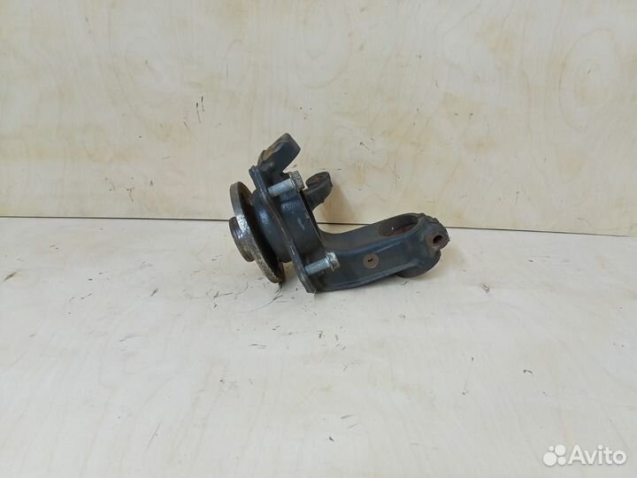 Кулак поворотный передний левый Volkswagen Polo