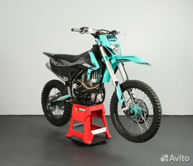 Мотоцикл эндуро Avantis A6 черно-голубой