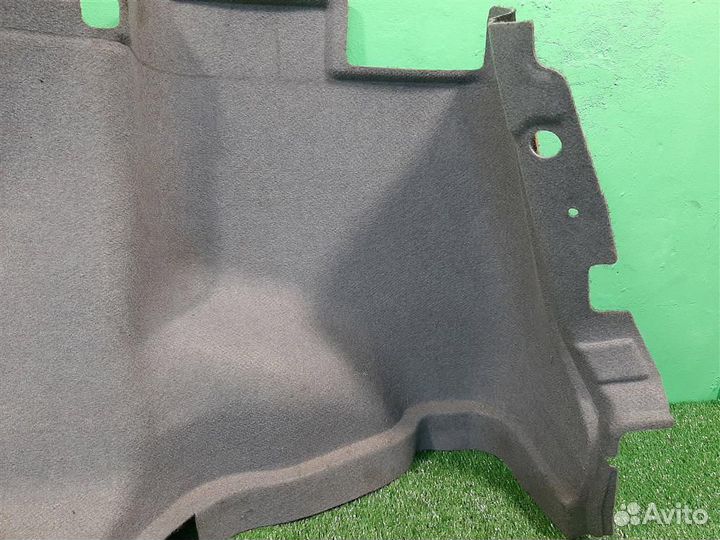 Обшивка багажника правая Nissan Almera Tino 2005