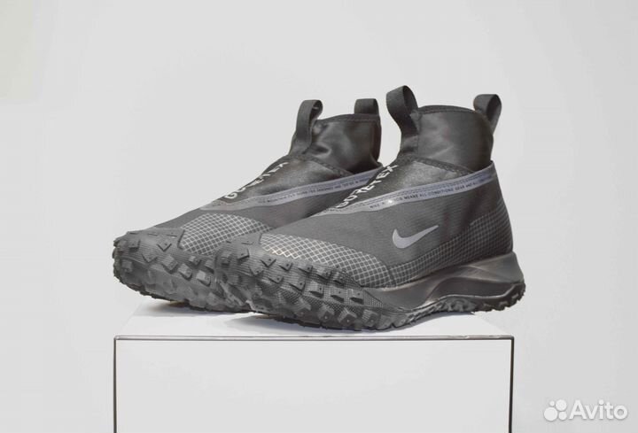 Nike ACG Mountain Fly (41/42, Высокие)