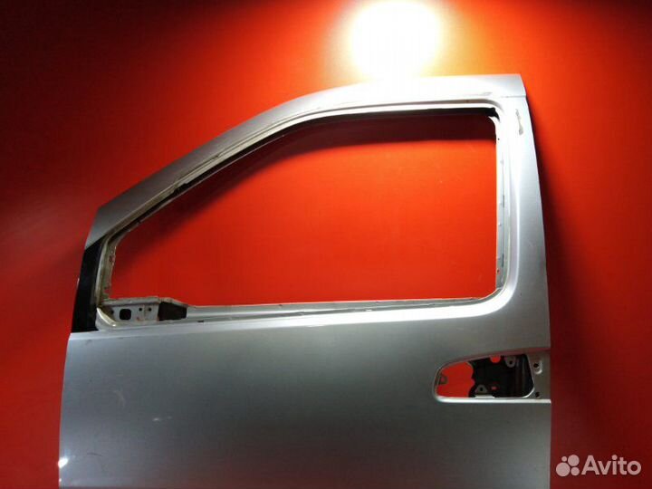 Дверь передняя левая Nissan Elgrand ALE50 VG33E