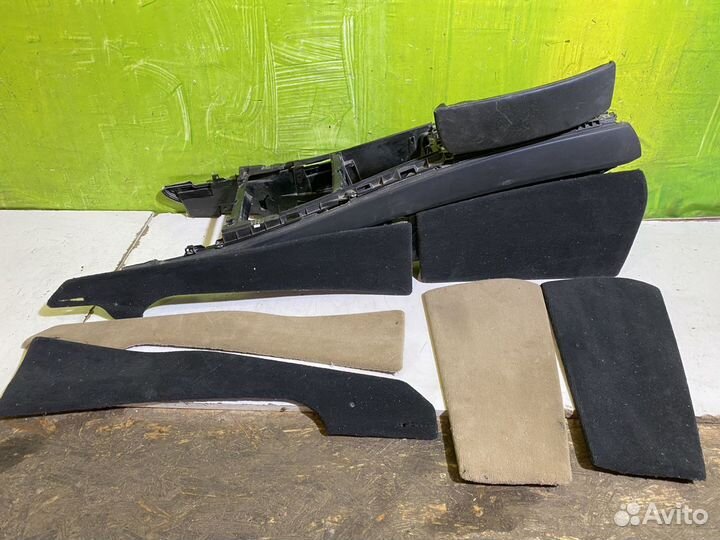 Подлокотник накладка BMW X5 E70 X6 E71