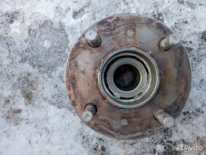 Задние ступицы Ниссан примера