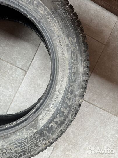 Continental IceContact 2 SUV 225/65 R17