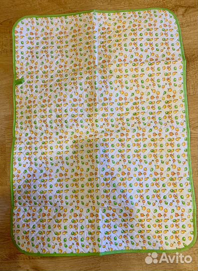 Клеёнка пеленального столика, коляски и кроватки
