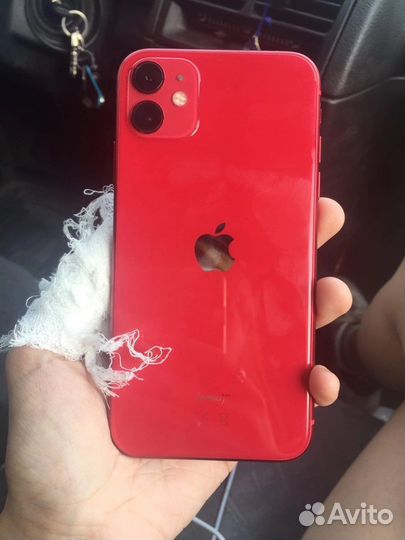 Телефон iPhone 11 64гб