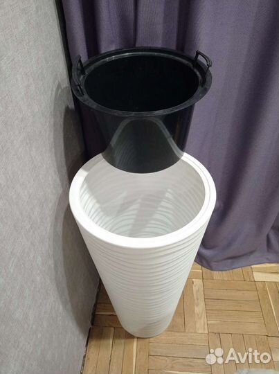 Напольное кашпо