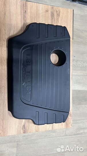 Крышка двигателя ford focus 3 1,6