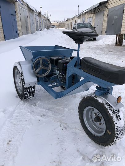 Трактор для уборке снега