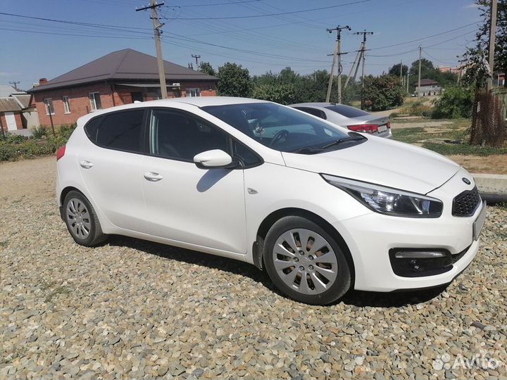 Kia Ceed 1.6 AT, 2017, 133 258 км