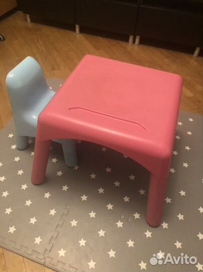 Стол и стул для малышей