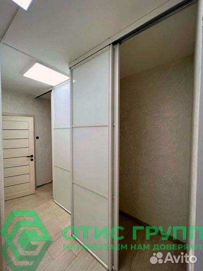 Гардеробная система с дверями купе