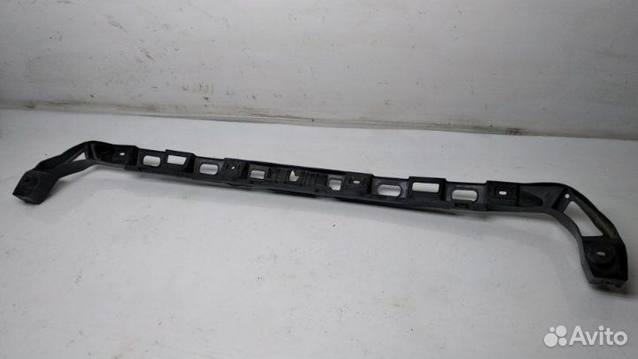 Кронштейн бампера задний Volkswagen Passat B6 2.0