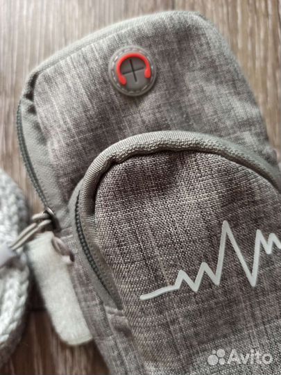 Чехол для телефона на руку и через плечо