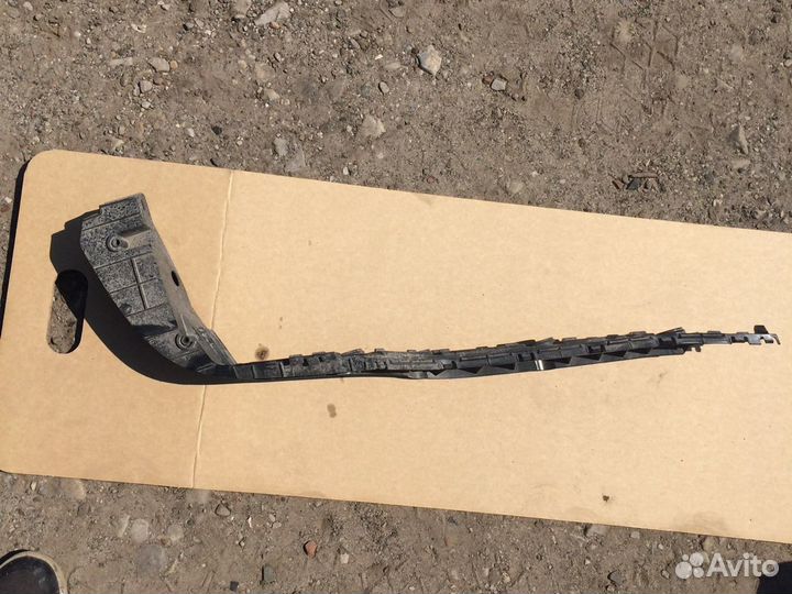 Крепление заднего бампера Volkswagen passat B7