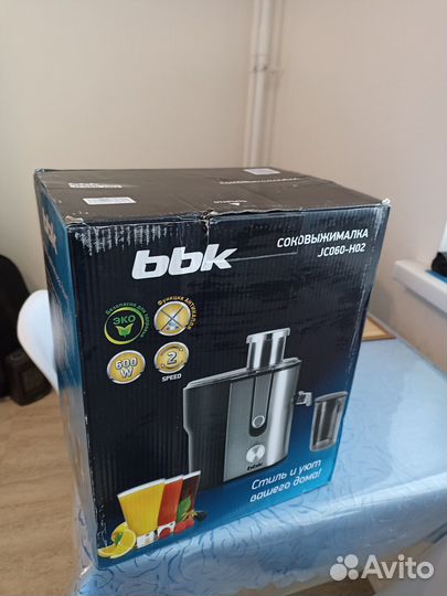 Соковыжималка BBK JC060-H02, центробежная, черный