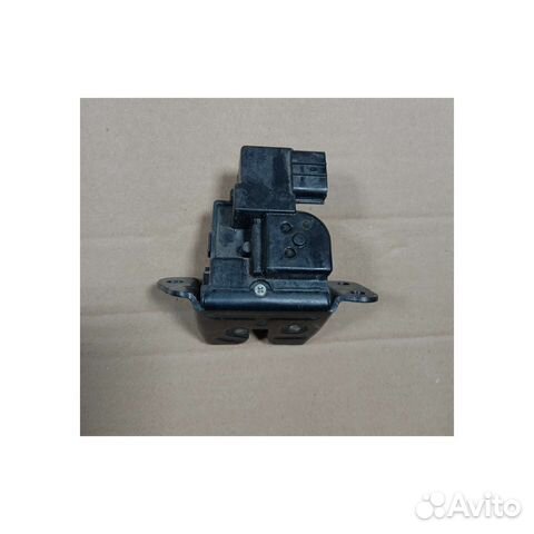 Замок крышки багажника KIA Venga