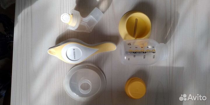 Молокоотсос medela ручной