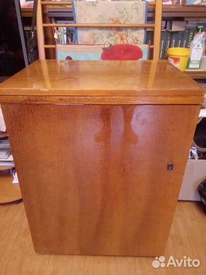 Швейная машина Чайка 2