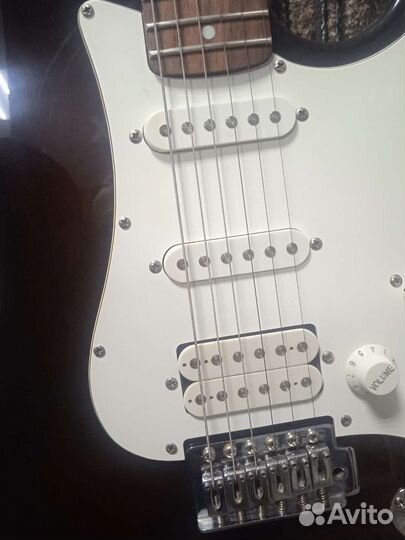 Электрогитара yamaha
