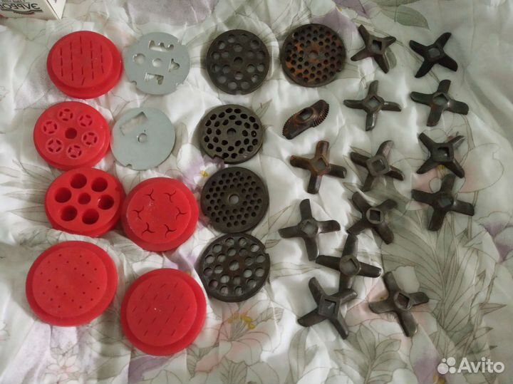 Ножи и решетки для мясорубки