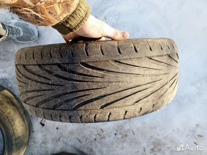 Accelera AT 70-75 40/45 80ZR