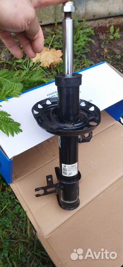 Амортизатор передний opel zafira