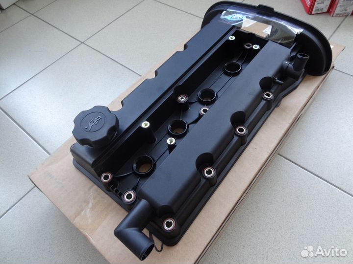 Новая клапанная крышка Daewoo Nexia 1.5 dohc