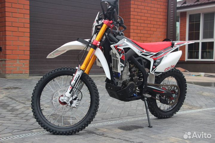 Regulmoto CR-Z 300