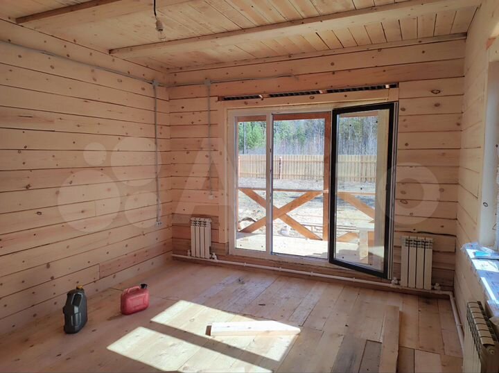 Дом 100 м² на участке 5 сот.