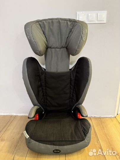 Автомобильное кресло britax romer