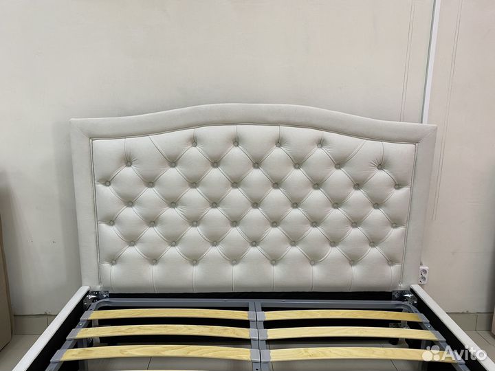 Кровать мягкая Катания