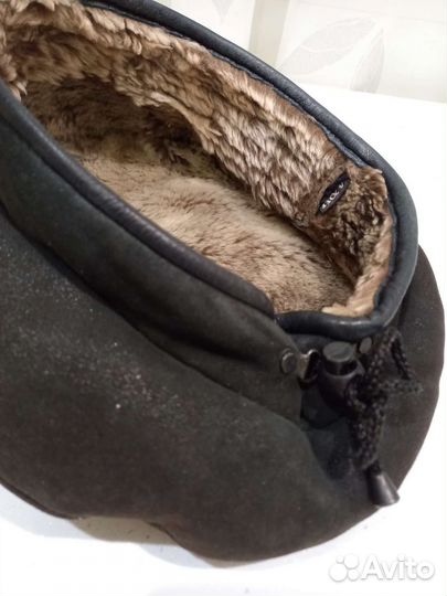 Берет женский кожаный с мехом