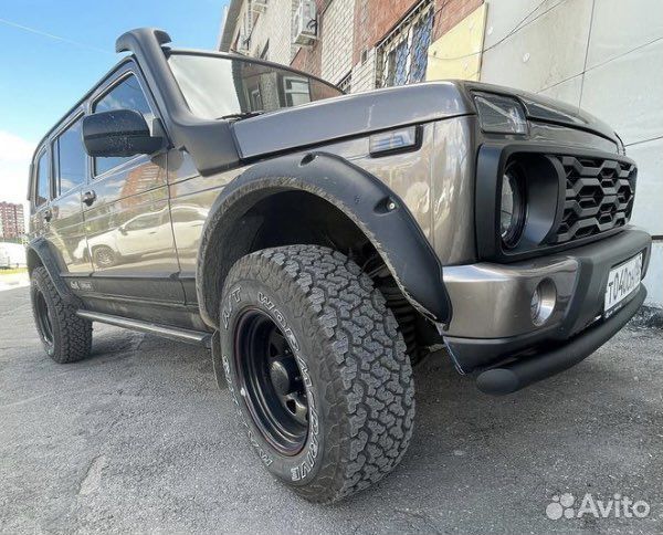 Расширители арок Нива 2131