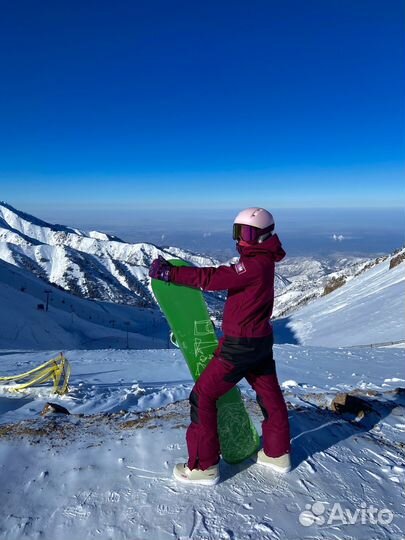 Сноубордический комбинезон женский