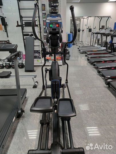 Эллиптический тренажер Nautilus E626